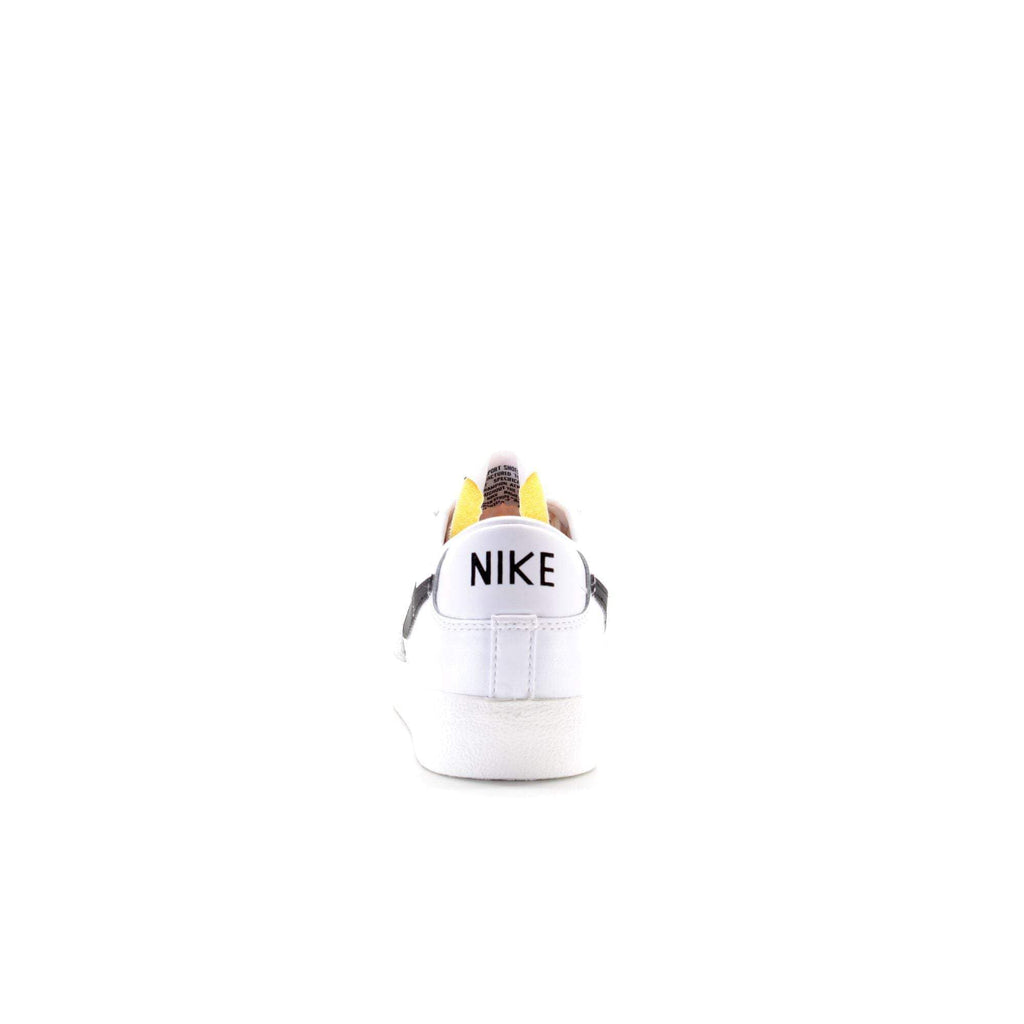 Nike Men's Blazer Low 77 Basketball Shoe