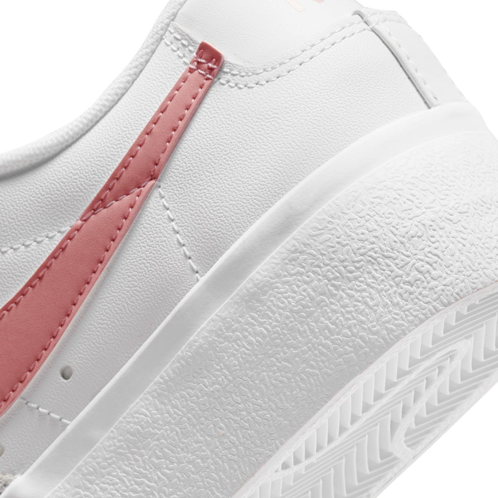 Nike Women's Blazer Low Platform Sneaker