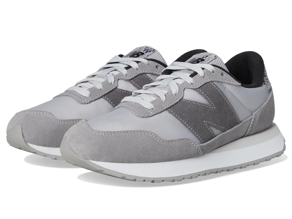 New Balance Women's 237 V1 Sneaker, 11.5