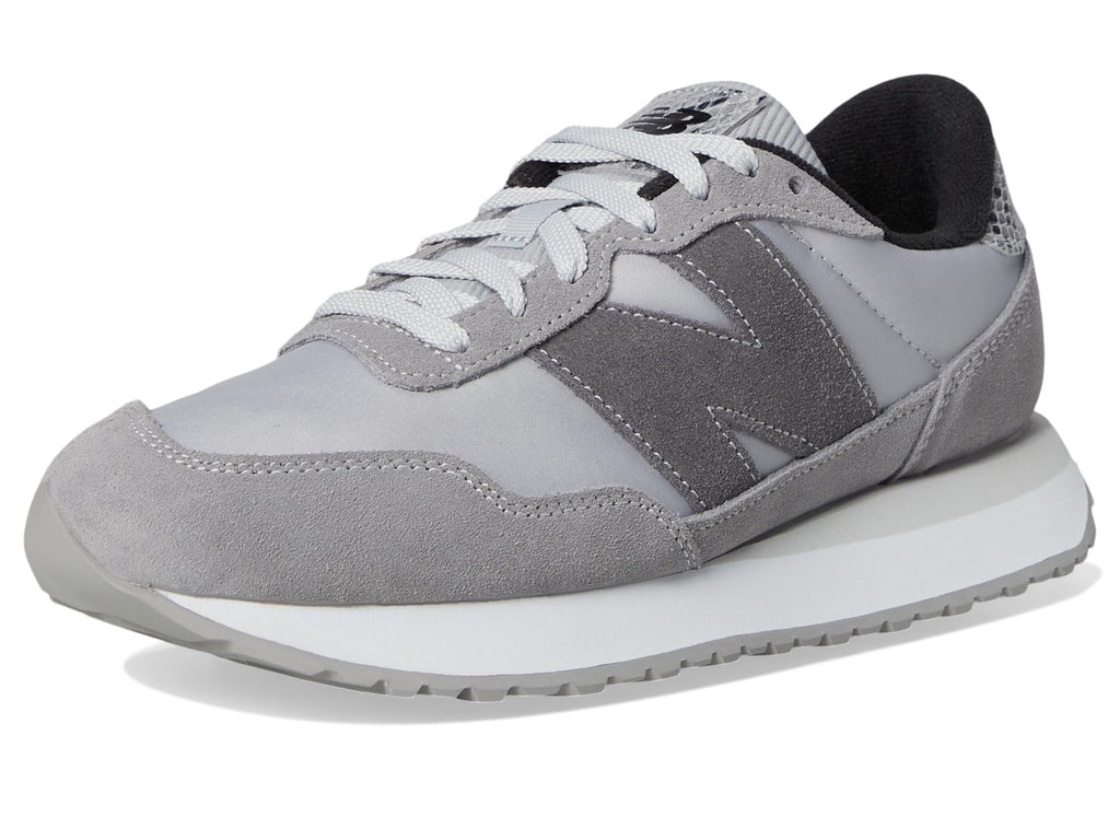 New Balance Women's 237 V1 Sneaker, 11.5