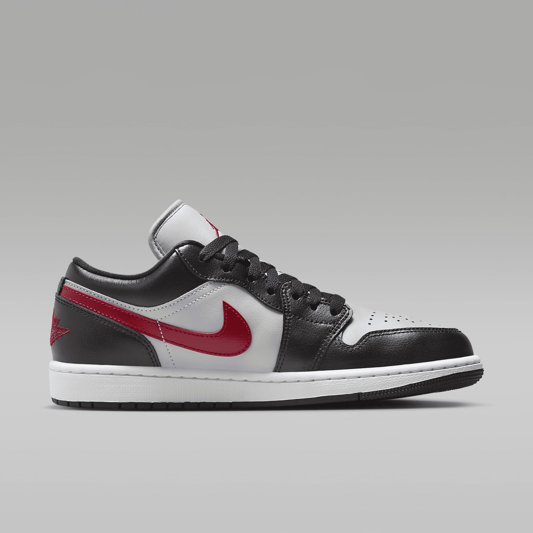 Nike Women's Modern