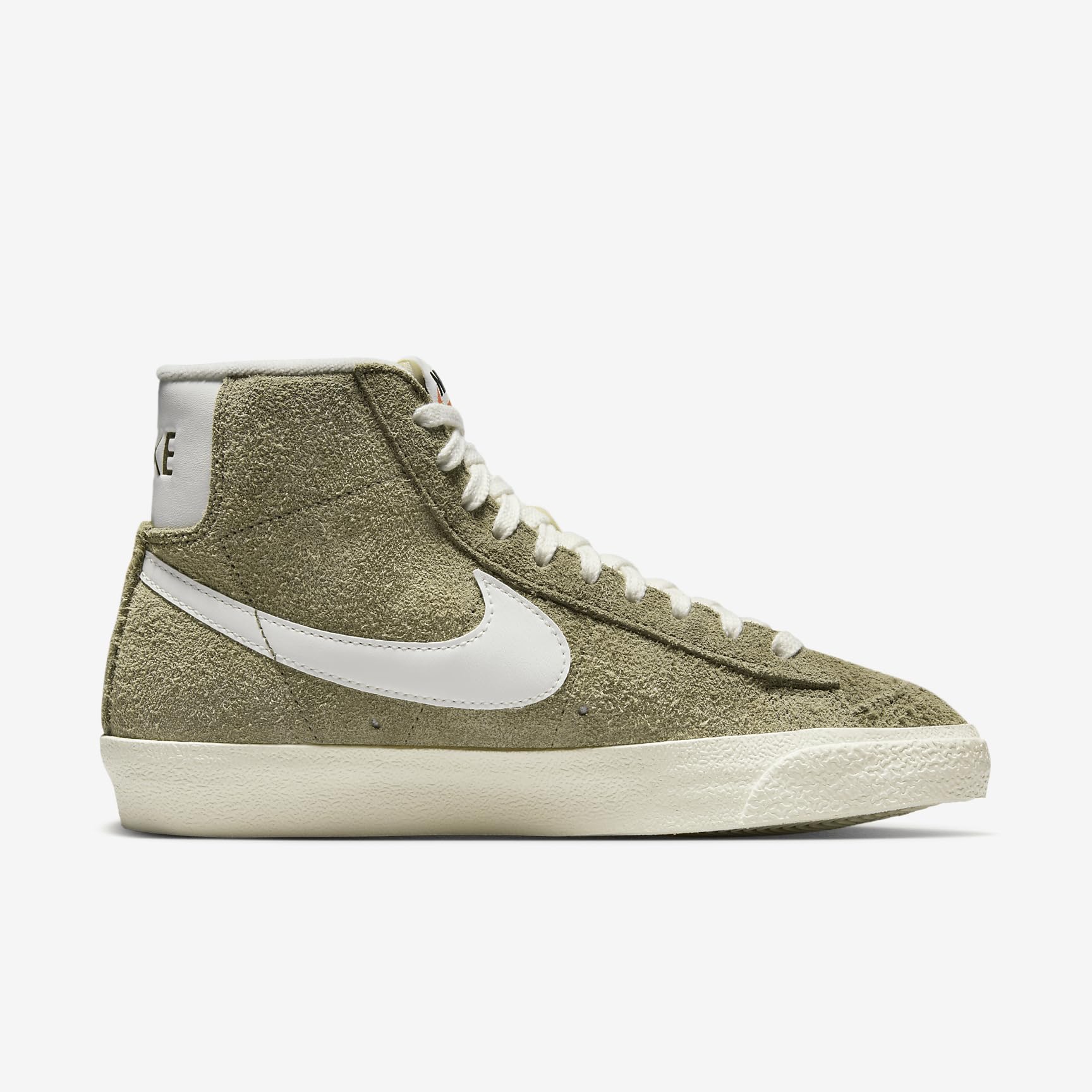 Nike Women's Blazer Mid '77 Vintage Sneaker