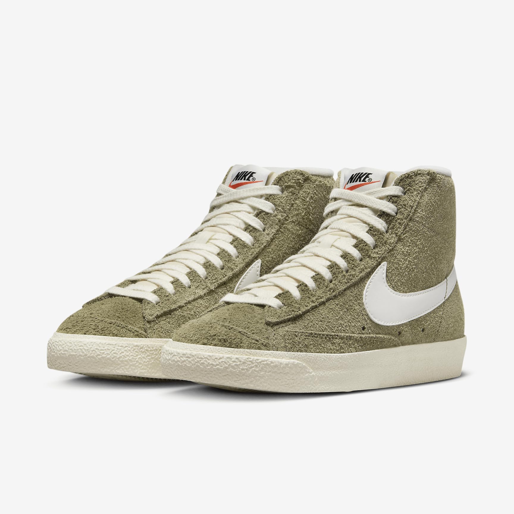 Nike Women's Blazer Mid '77 Vintage Sneaker