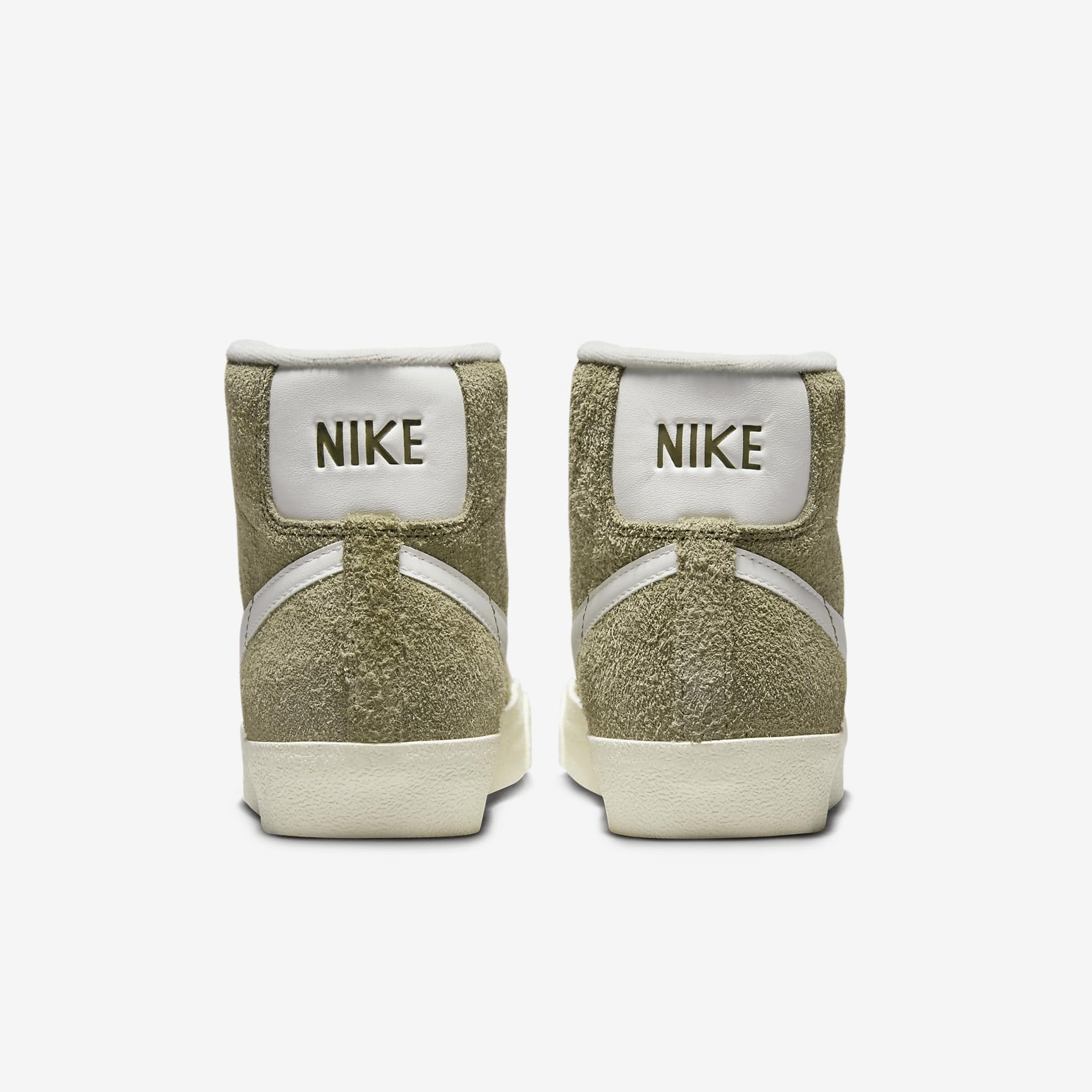 Nike Women's Blazer Mid '77 Vintage Sneaker